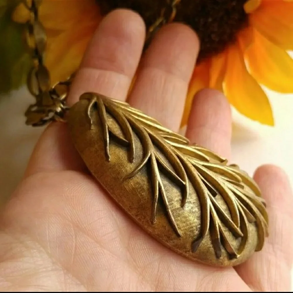 Vintage Tortolani necklace chunky gold high end